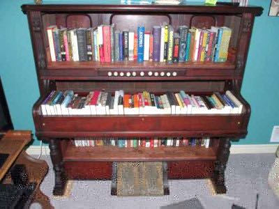piano boekenkast